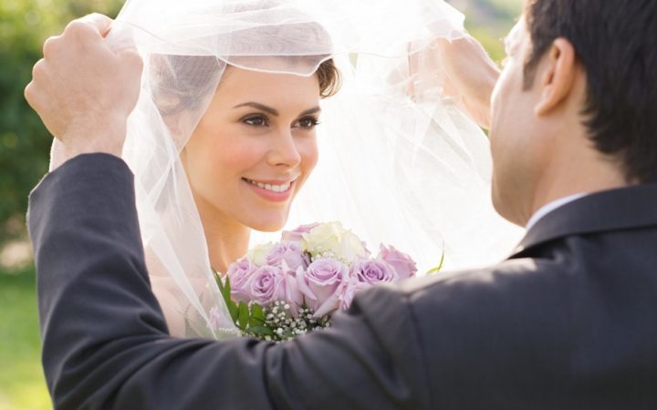 Согласно народной мудрости, летняя свадьба сулит долгий и счастливый брак