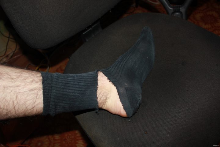Рваные носки