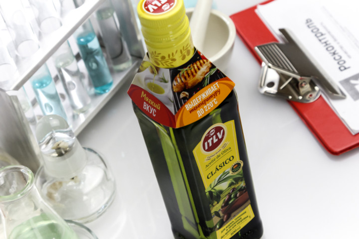 Оливковое масло в бутылке